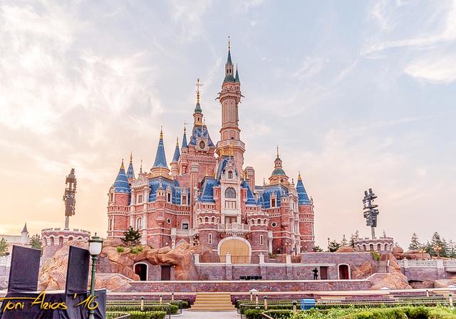 รูป ดิสนีย์แลนด์ (เซี่ยงไฮ้) Shanghai Disneyland
